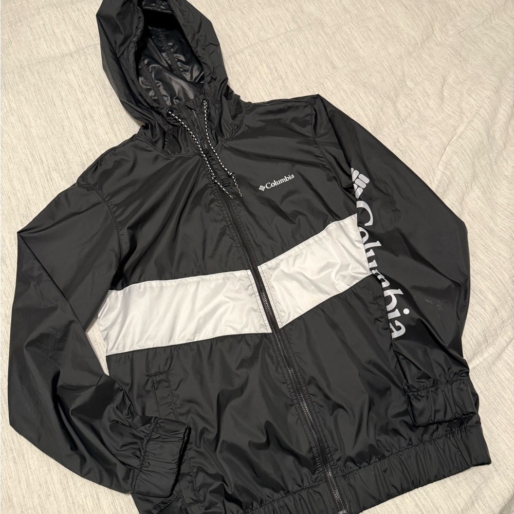 Columbia Women's Black Windbreaker Jacket - Small